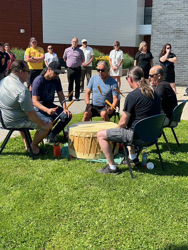 Algonquins of Pikwakangan flag raised at Pembroke Campus by President ...